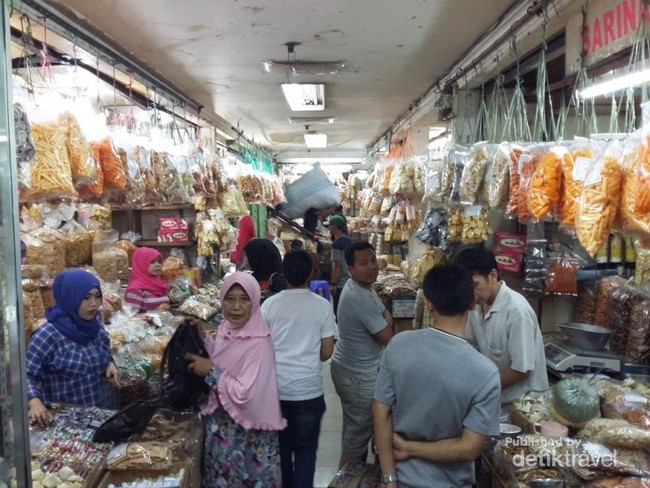 Pasar Baru, Sentra Oleh-oleh Khas Bandung