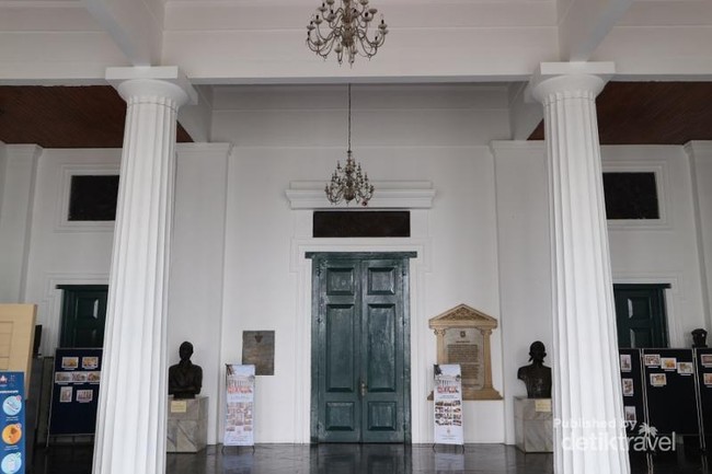 Patung-patung yang Ikonik Bisa Kamu Temui di Sini