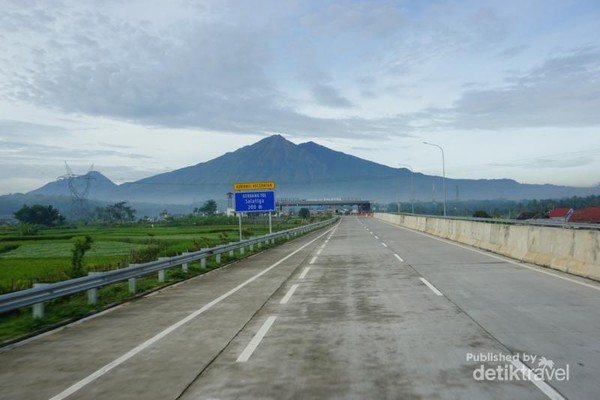 Pemandangan Cantik Sepanjang Tol Semarang-Salatiga