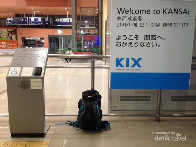 Penampakan Pikachu di Bandara Kansai, Jepang