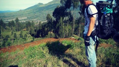 Pendakian Menantang Menuju Puncak Sumbing, Jateng