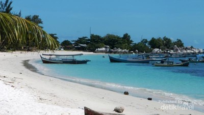 Pesona Keindahan Bangka Belitung, Bumi Laskar Pelangi