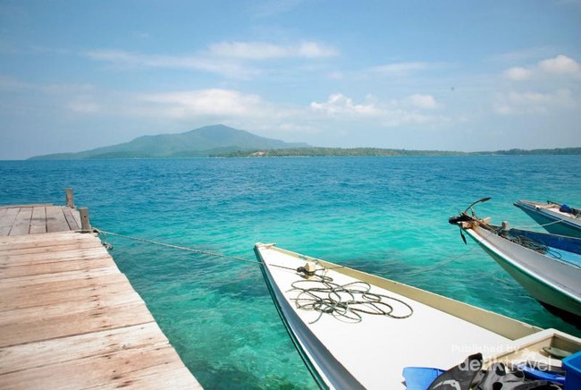 Pesona Pulau dan Pantai Cantik di Karimunjawa