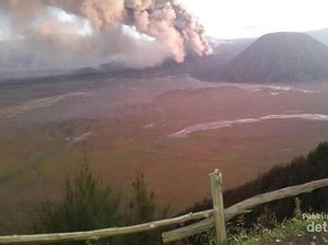 Potret Cantik Gunung Bromo di Kala Senja