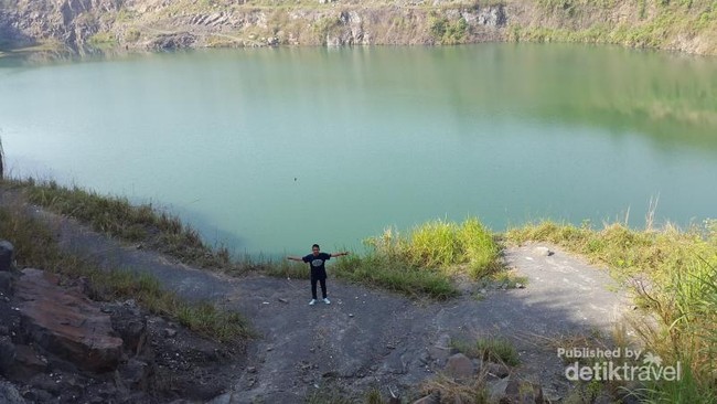 Potret Danau Bekas Tambang Pasir di Bogor