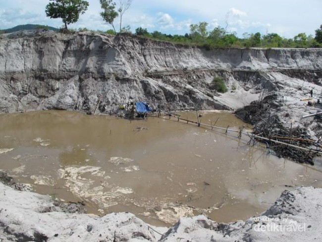 Potret Hidup Penambang Timah di Belitung