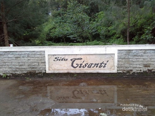 Potret Hulu Citarum & Makam Dipatiukur