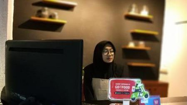 Potret Oleh-oleh Kue Kekinian Hits di Semarang