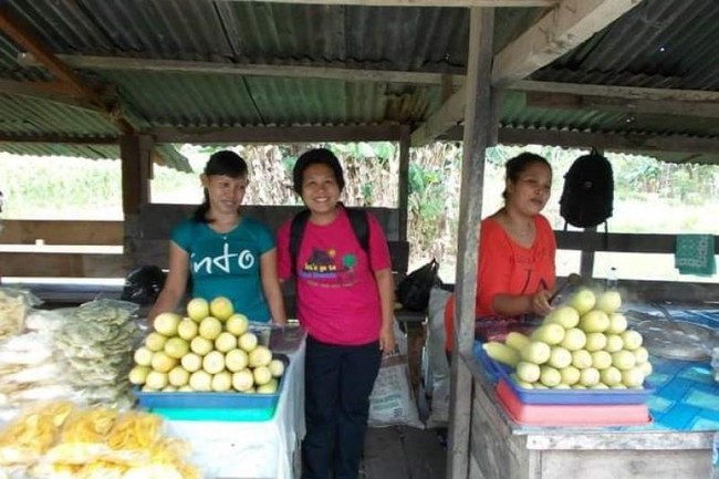 Potret Pasar Tradisional Warga Trans di Jayapura