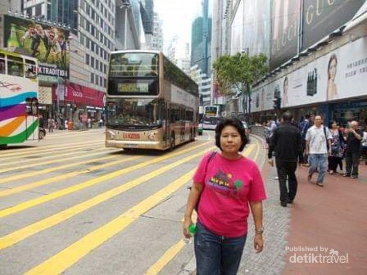Potret Ramainya Kawasan Causeway Bay Hong Kong
