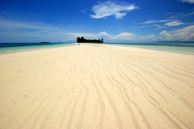Pulau Dodola, Morotai.