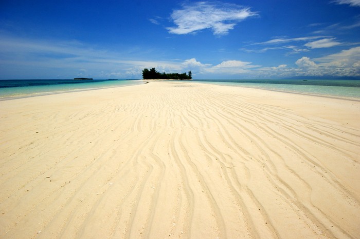 Pulau Dodola, Morotai.
