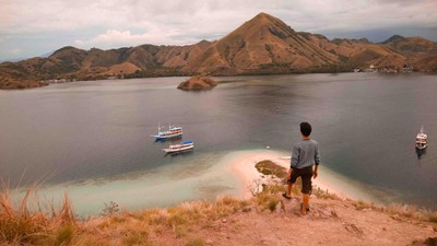 Pulau Kelor dan Keindahan Labuan Bajo dari Ketinggian