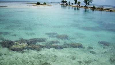 Pulau, Sekolah, dan Birunya Laut Tidung