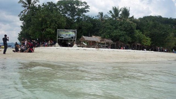 Pulau Tangkil, Surga Baru Wisata Pantai di Lampung