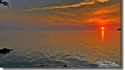 Romantisnya Sunset di Pulau Karang Congkak