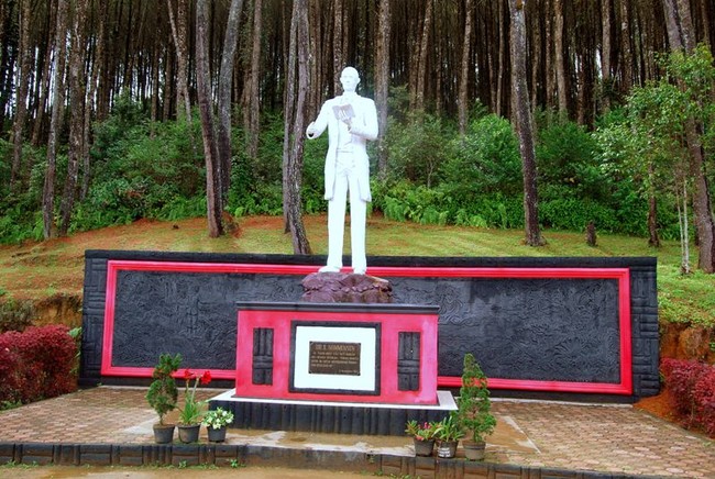 Salib Kasih Tarutung
