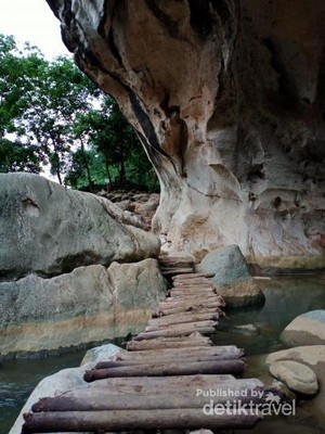 Sanghyang Poek, Gua Purbakala di Pinggir Sungai Citarum