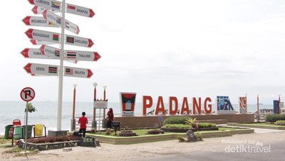 Santai di Taman IORA Saat Long Weekend di Padang
