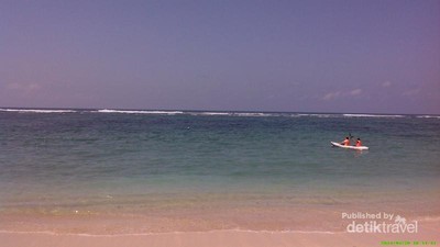Santai Dulu di Pantai Pandawa, Bali