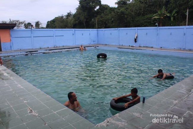 Santai Sejenak di Pemandian Air Panas Bener Meriah, Aceh
