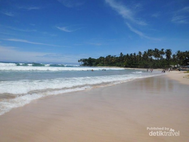 Sawarna, Desa Cantik di Selatan Banten