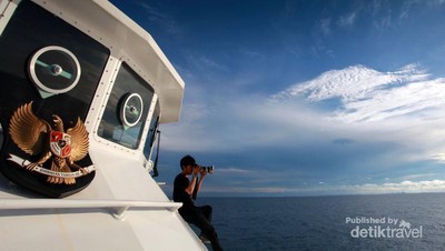 Sekali Seumur Hidup Motret Gerhana dari Atas Kapal