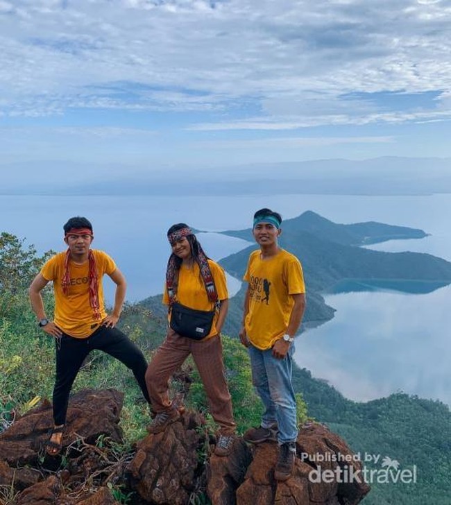 Selamat Pagi dari Puncak Padamarang Kolaka!