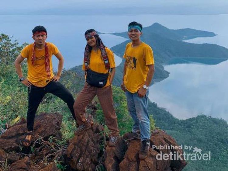 Selamat Pagi dari Puncak Padamarang Kolaka!