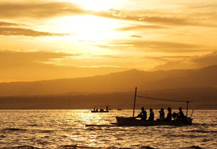 Selimut Pagi di Lovina
