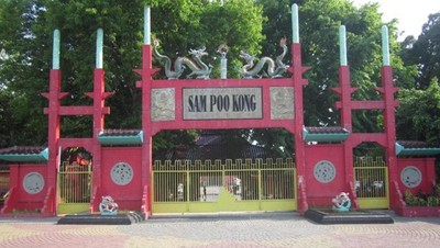 Semarak Merah Menyala di Kelenteng Sam Poo Kong, Semarang