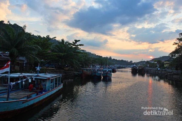 Muaro Batang Arau Padang kala senja tiba.