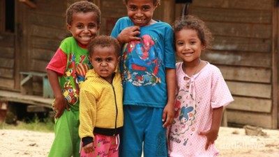 Senyum Ceria Anak-anak Distrik Sikame di Pedalaman Papua