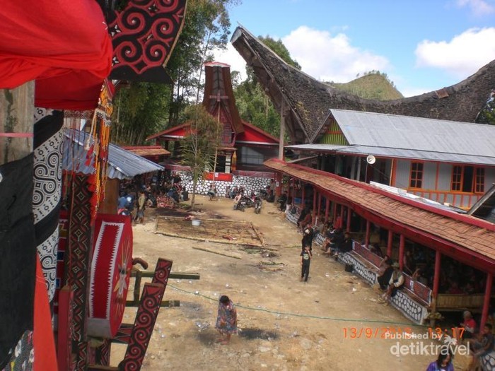 Seperti Ini Upacara Kematian di Toraja