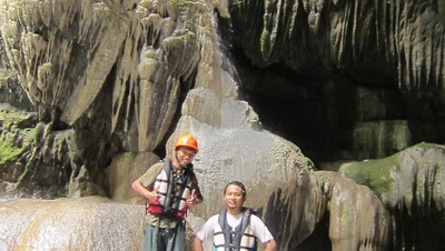 Seru! Cave Tubing di Kalisuci Bisa Pacu Adrenalin