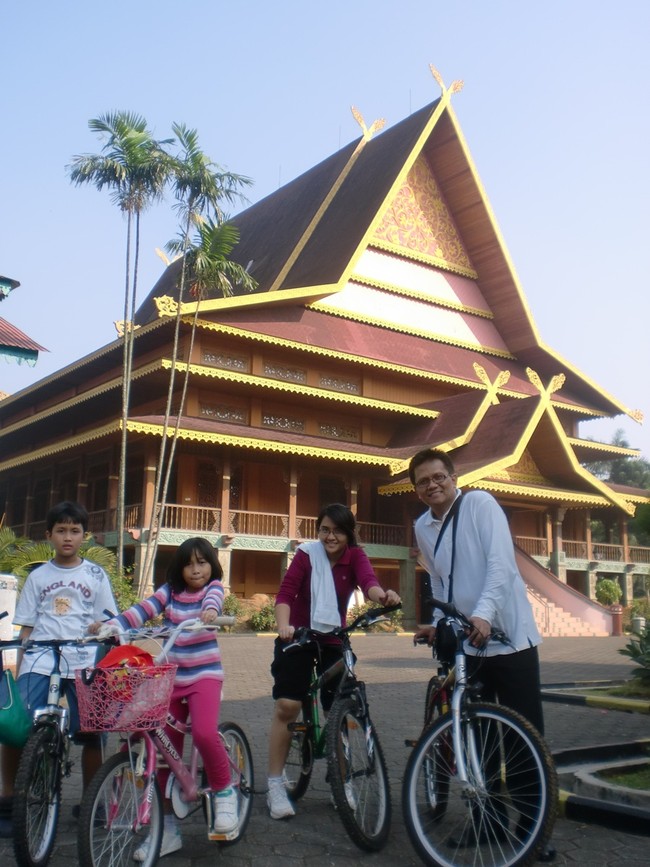 Seru! Gowes Keliling Indonesia di Tempat Ini