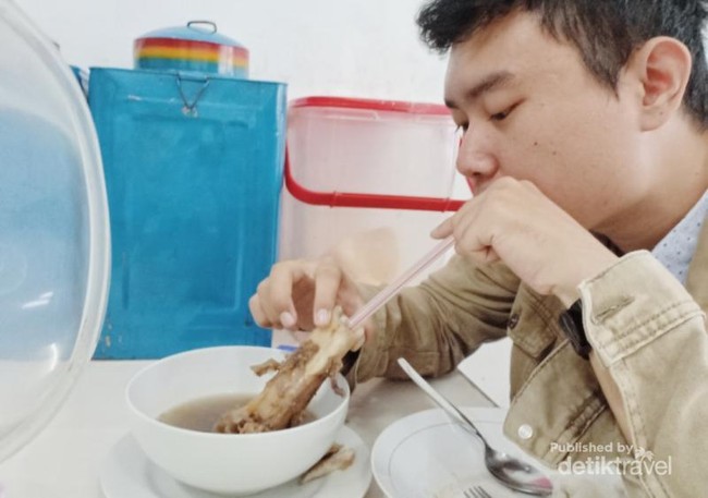 Siang-siang, Asyiknya Wisata Kuliner Kaledo Khas Palu