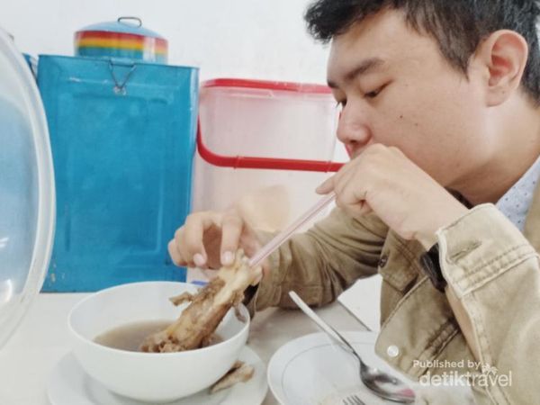 Siang-siang, Asyiknya Wisata Kuliner Kaledo Khas Palu