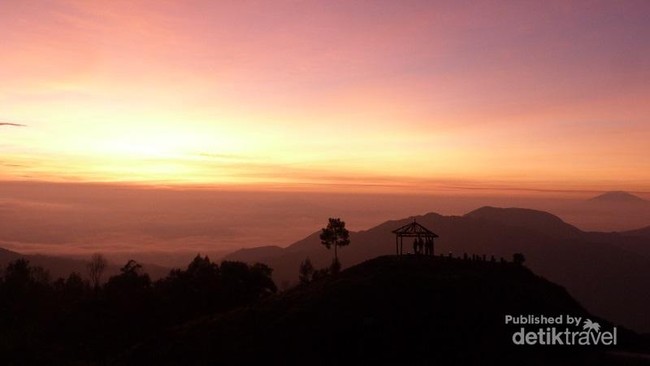 Sikunir, Tempat Terbaik Menanti Sunrise di Dieng