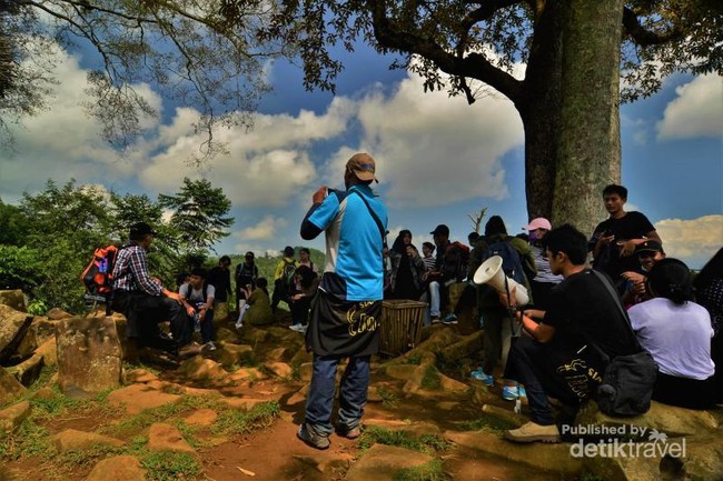 Sisi Lain Gunung Padang yang Harus Kamu Tahu
