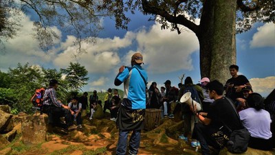 Sisi Lain Gunung Padang yang Harus Kamu Tahu