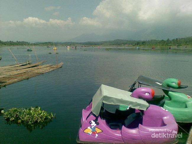 Situ Bagendit, Liburan Seru di Garut