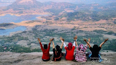 Spot Terbaik Menikmati Waduk Jatiluhur di Purwakarta