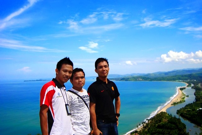 Ssst! Ada yang Cantik di Bukit Langkisau