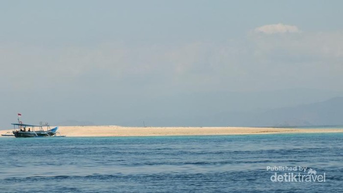 Sudah Tahu? Ada Pulau yang Bisa Timbul & Tenggelam di Lombok