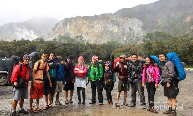 Sudut-sudut Cantik Gunung Papandayan di Garut