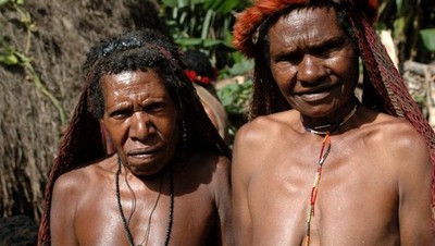 Suku Dani di Papua, Punya Kostum Adat yang Keren