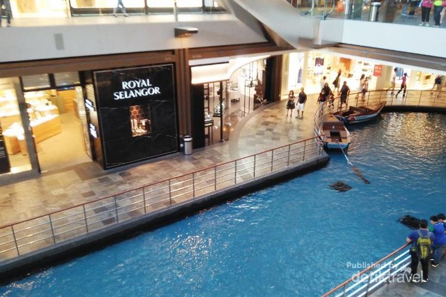 Sungai Mini di Marina Bay
