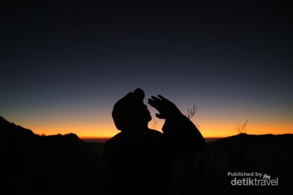 Cantiknya sunrise di Gunung Bromo