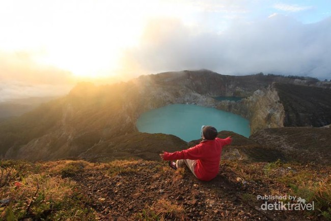 Sunrise Kelimutu yang Mendunia